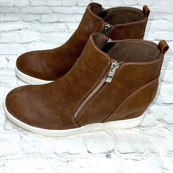 Journee Collection Penelope Wedge Sneakers - Brown - Picture 14 of 16